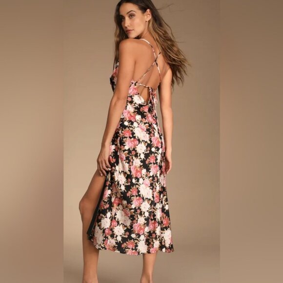 NWT Lulu’s Moment of Chic Black Floral Print Satin Lace-Up Midi Dress XS - Picture 2 of 11